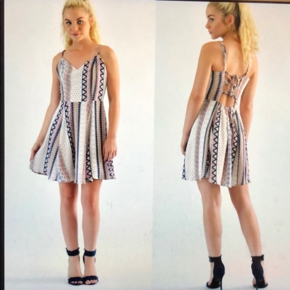 HP 5-9-19  multi colored print Dress - Picture 3 of 6